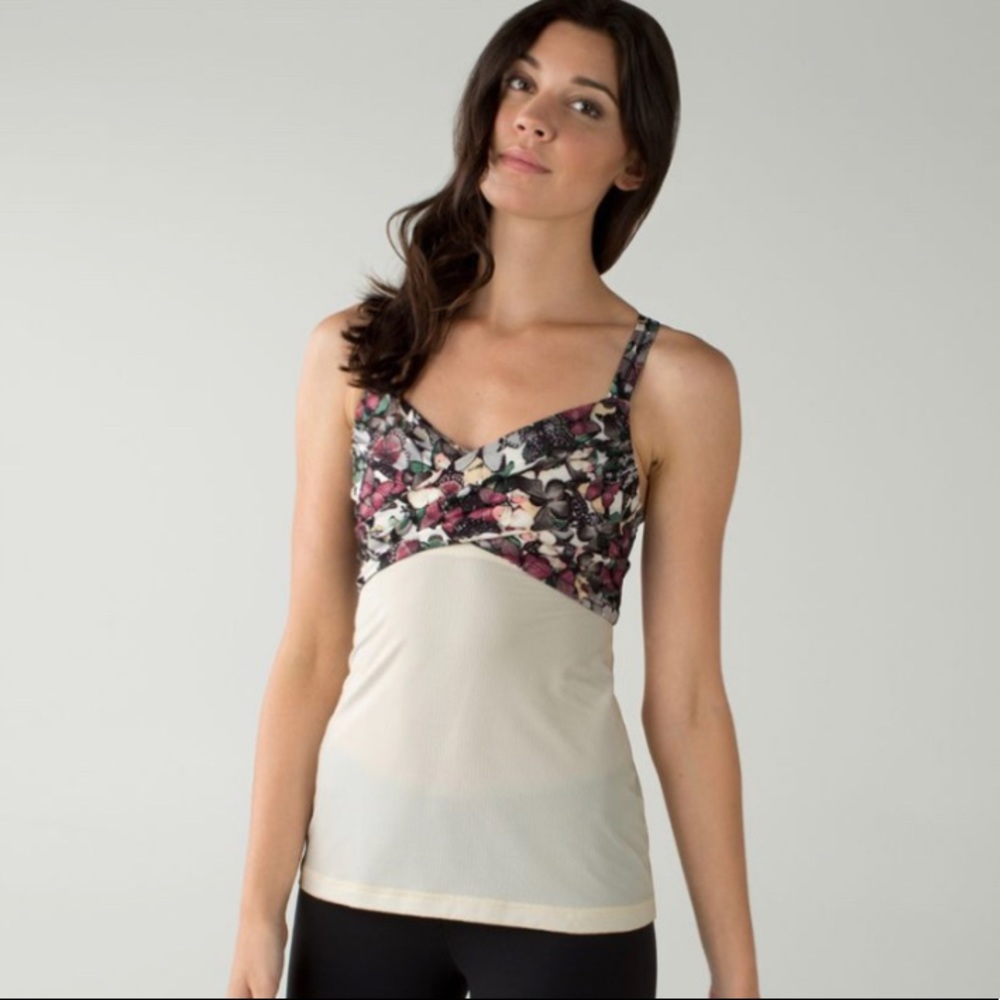 Rare Lululemon Wrap It Up Tank
So Fly Butterfly